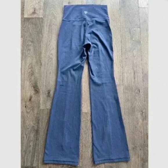 Aritzia TnAction Flare Leggings Size S Blue Split Hem Yoga Lounge Pants - Picture 3 of 7